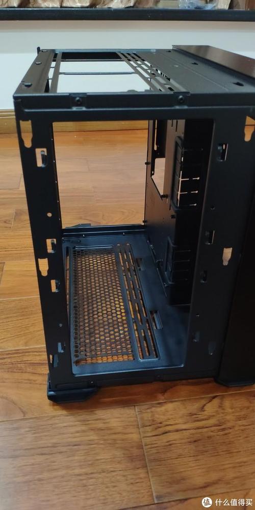桌面小钢炮的“呼吸感” 联力包豪斯 O11 Air Mini 简单开箱